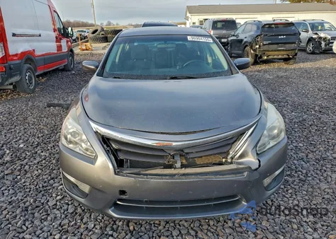 2015 Nissan Altima 2.5 из США, поврежденный, VIN 1N4AL3AP5FC419953